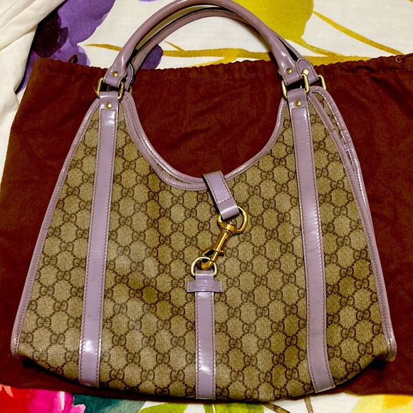 This is Gucci bag. - Picture 1 of 4